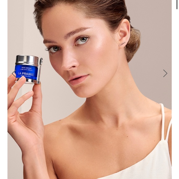 La Prairie Skin Caviar Luxe Eye Cream - Blue and Silver - Picture 3 of 3